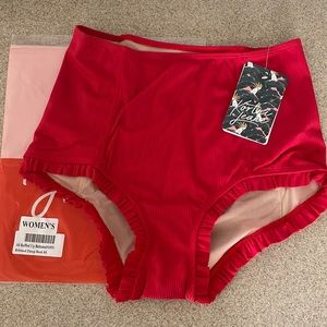 Brand New Kortni Jeane Ruffled Up Bottoms